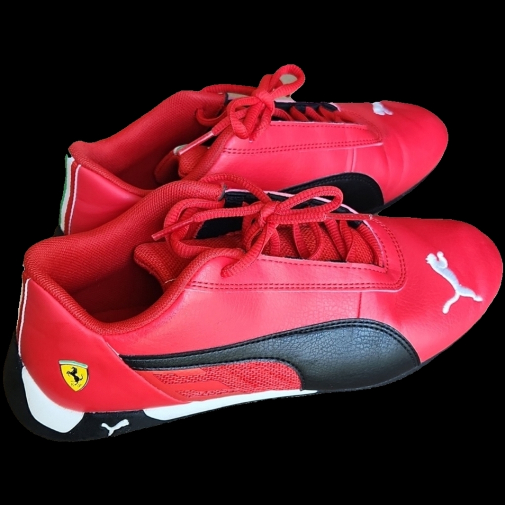 PUMA Ferari  red and black tennis  youth boys snickers size 5.5 C